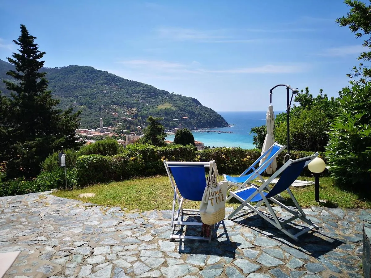 Elegant And Sea View Excelsior Apartment Levanto